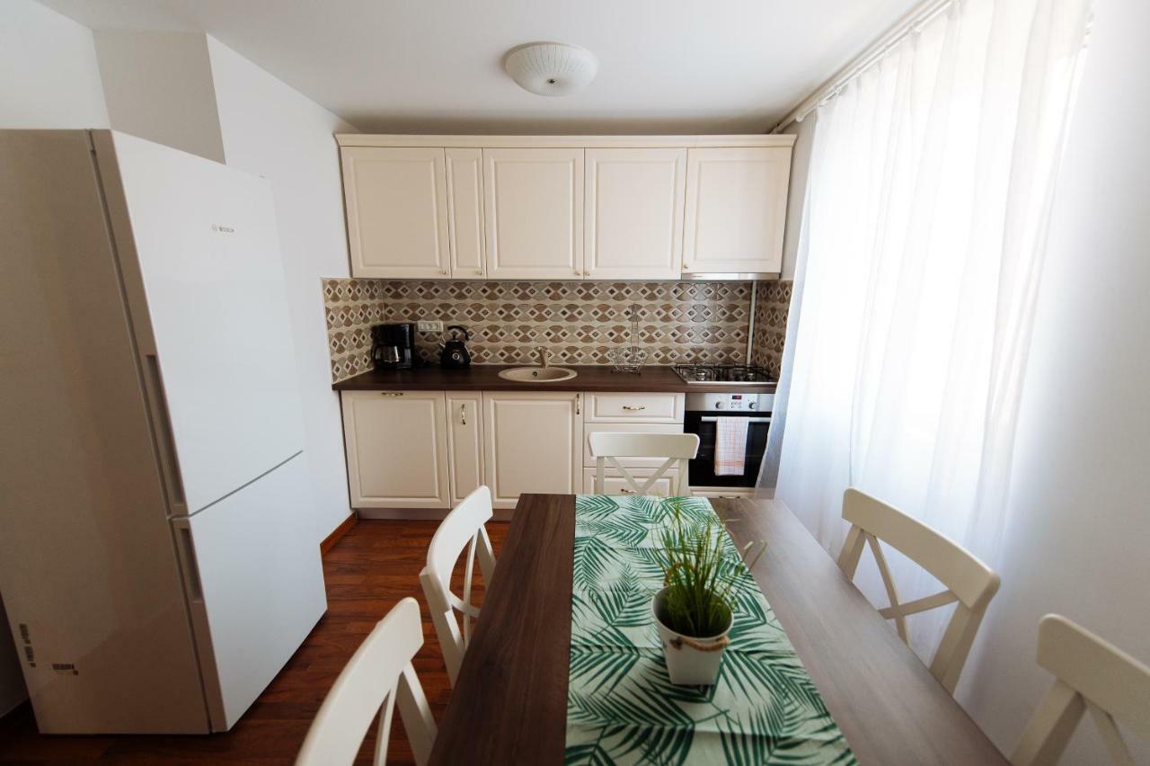Old Square Apartments 5 Тімішоара Екстер'єр фото